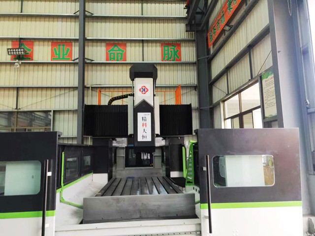 挑選龍門銑床時(shí)除了價(jià)格還應(yīng)該注意什么？